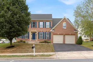 17402 Cobb Ct, Hagerstown, MD 21740 - Photo 2