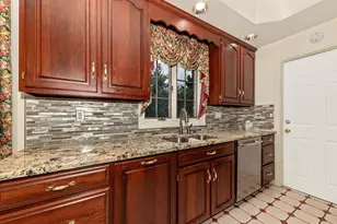 18806 Fountain Terrace, Hagerstown, MD 21742 - Photo 16