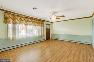 331 S Artizan St, Williamsport, MD 21795 - Photo 2