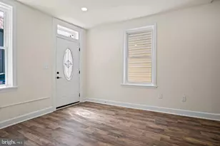 243 N Locust St, Hagerstown, MD 21740 - Photo 8