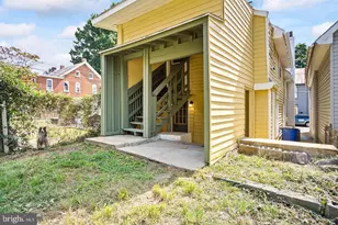 243 N Locust St, Hagerstown, MD 21740 - Photo 6