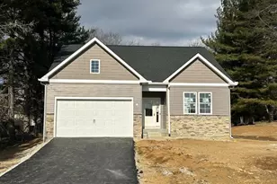 18218 Summerlin Dr, Hagerstown, MD 21740 - Photo 2