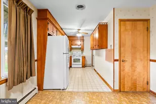 13824 Broadfording Church Rd, Hagerstown, MD 21740 - Photo 14