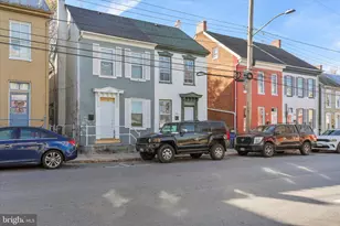 135 E Antietam St, Hagerstown, MD 21740 - Photo 2