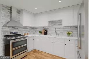 208 Fulton St, Hancock, MD 21750 - Photo 8