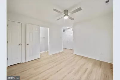 1123 Lindsay Lane, Hagerstown, MD 21742 - Photo 6