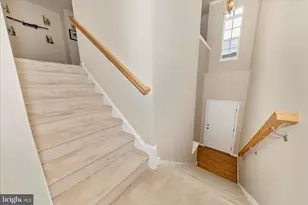 20213 Capital Ln, Hagerstown, MD 21742 - Photo 2