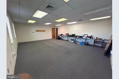 329 Antietam E, Hagerstown, MD 21740 - Photo 8