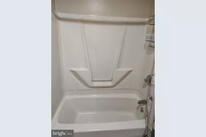 1017 W Washington 1007-1021 Street #2N, Hagerstown, MD 21740 - Photo 8