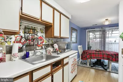 1672 Woodlands Run, Hagerstown, MD 21742 - Photo 14