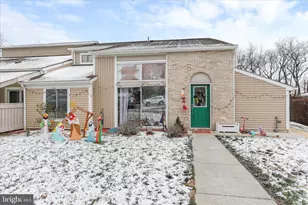 1672 Woodlands Run, Hagerstown, MD 21742 - Photo 4