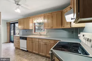 11812 Pheasant Trail, Hagerstown, MD 21742 - Photo 4