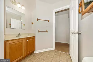 915 Rose Hill Ave, Hagerstown, MD 21740 - Photo 32