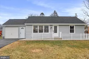 27 Harvard Rd, Hagerstown, MD 21742 - Photo 1