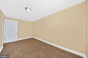 137 E Antietam St, Hagerstown, MD 21740 - Photo 30