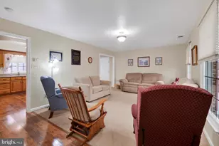 13323 Maugansville Rd, Hagerstown, MD 21740 - Photo 2