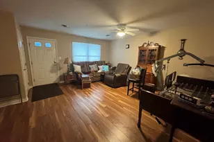 720 Naples Dr, Hagerstown, MD 21740 - Photo 6