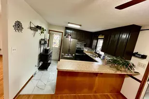 17824 Greentree Ln, Hagerstown, MD 21740 - Photo 6