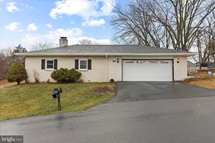 11905 Dormayne Dr, Hagerstown, MD 21742 - Photo 6