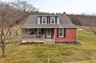 14628 Hollow Rd, Hancock, MD 21750 - Photo 2