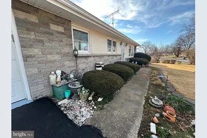 13823 Distant View Avenue, Maugansville, MD 21767 - Photo 8