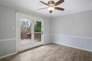 1056 Valleybrook Dr, Hagerstown, MD 21742 - Photo 18