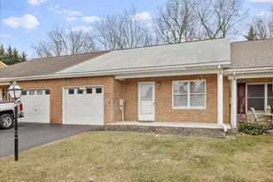 17923 Sand Wedge Dr, Hagerstown, MD 21740 - Photo 2