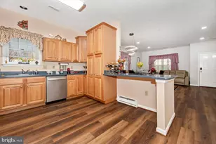 250 Sunbrook Ln, Hagerstown, MD 21742 - Photo 8