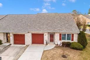 250 Sunbrook Ln, Hagerstown, MD 21742 - Photo 1