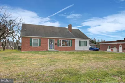 128 East Potomac St, Williamsport, MD 21795 - Photo 2