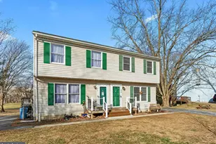 613 Westwood St, Hagerstown, MD 21740 - Photo 2