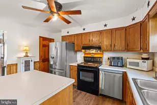 613 Westwood St, Hagerstown, MD 21740 - Photo 16