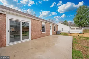 1049 Carroll Heights Blvd, Hagerstown, MD 21742 - Photo 1