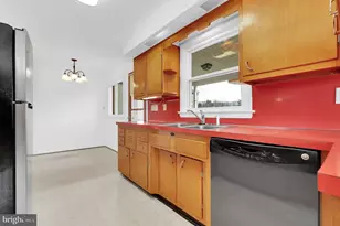 12829 Bradbury Ave, Smithsburg, MD 21783 - Photo 8