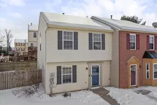 20129 Daniels Cir, Hagerstown, MD 21742 - Photo 2