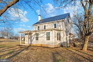 11012 Arnold Ln, Williamsport, MD 21795 - Photo 4