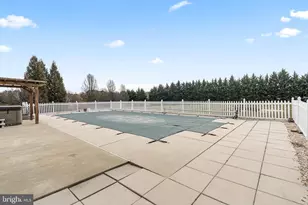 18003 Knoll Dr, Fairplay, MD 21733 - Photo 12