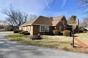 18903 Manchester Dr, Hagerstown, MD 21742 - Photo 2