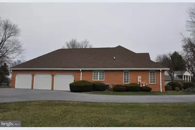 18903 Manchester Drive, Hagerstown, MD 21742 - Photo 4