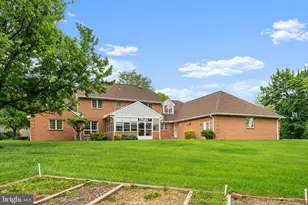 18903 Manchester Dr, Hagerstown, MD 21742 - Photo 32