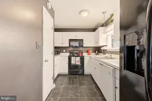 18030 Edith Ave, Maugansville, MD 21767 - Photo 12