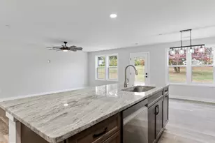 325 Devonshire Rd, Hagerstown, MD 21740 - Photo 16