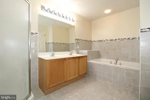 747 Monet Dr, Hagerstown, MD 21740 - Photo 16