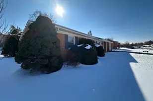 10829 Oak Valley Dr, Hagerstown, MD 21740 - Photo 12