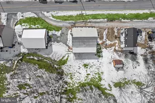 212 Terrace St, Hancock, MD 21750 - Photo 6