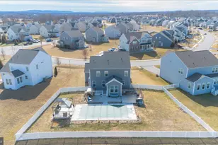 9354 Drumman Dr, Hagerstown, MD 21740 - Photo 4