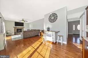 19529 Portsmouth Dr, Hagerstown, MD 21742 - Photo 14