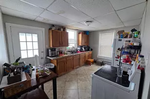 445 E Franklin St, Hagerstown, MD 21740 - Photo 2