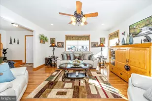 19327 Longmeadow Rd, Hagerstown, MD 21742 - Photo 6