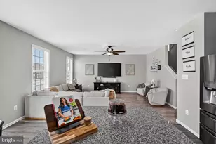 9328 Cambeltown Dr, Hagerstown, MD 21740 - Photo 16